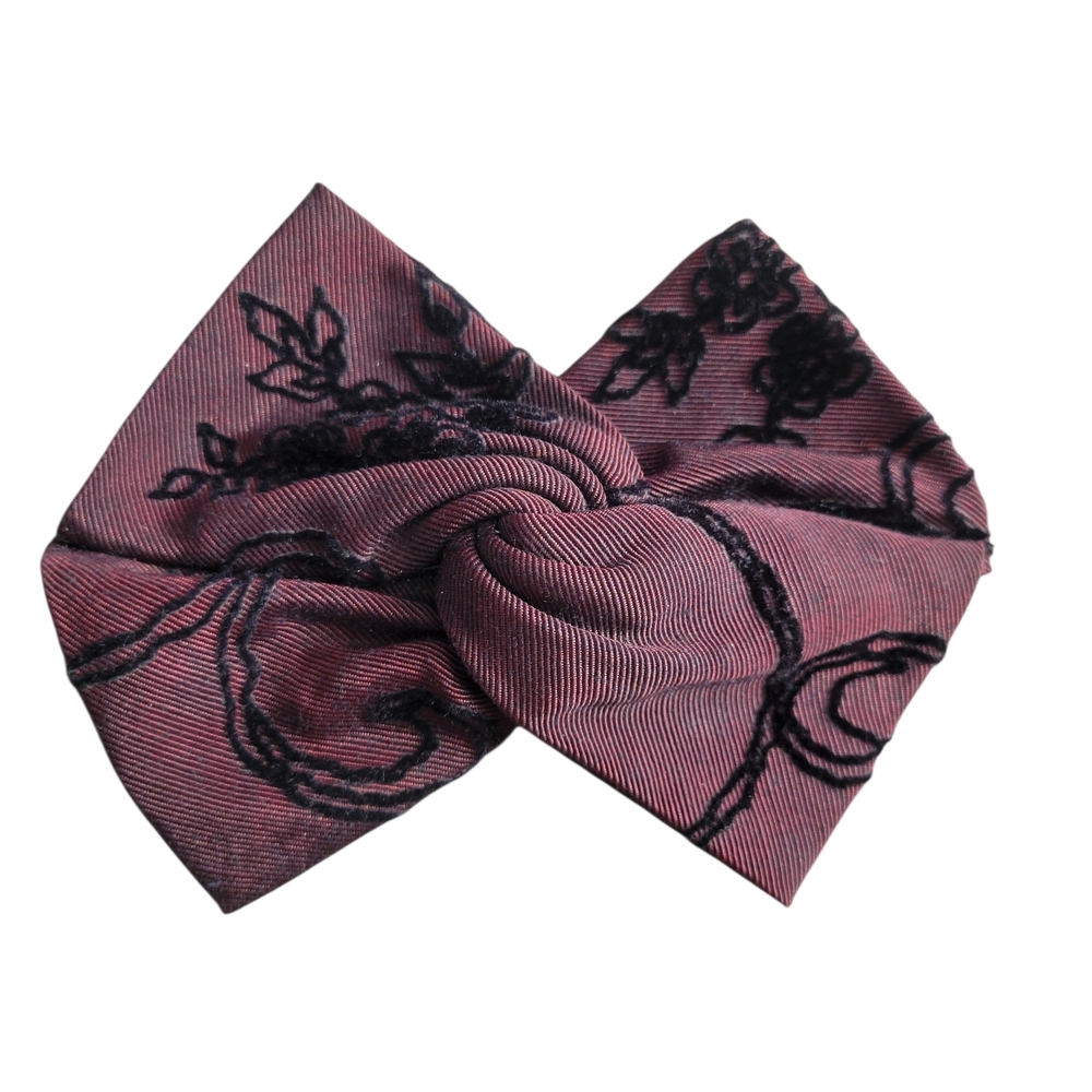 Elegant Pink and Black Bow Hair Accessory
